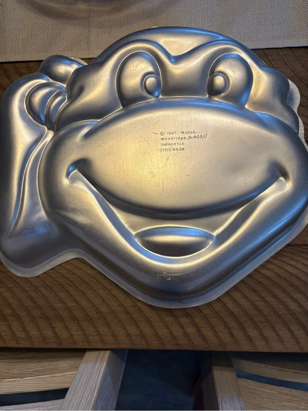 Wilton Vintage Ninja Turtle 1991 Cake Pan